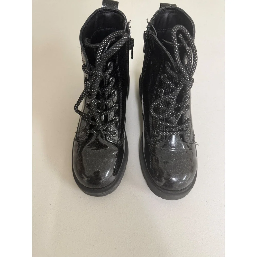 Old Navy Girls Black Glitter Patent Combat Boots 1 Side Zip Lug Sole Fall/Winter